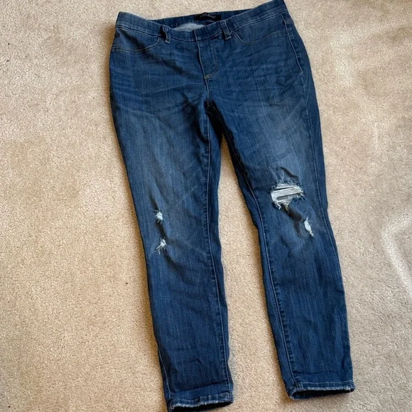 Judy Blue Distressed Skinny Jeans w elastic waistband - 13/31 - Picture 2 of 4